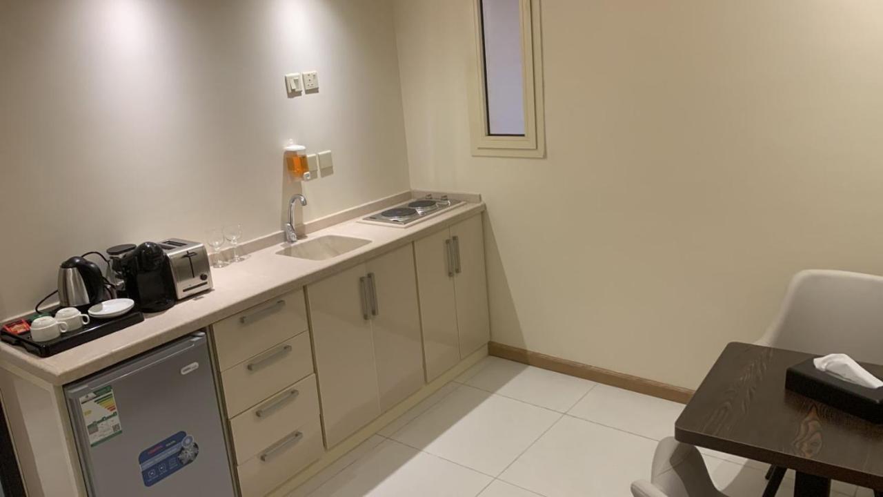 Fanan Suite Jidda Exteriör bild